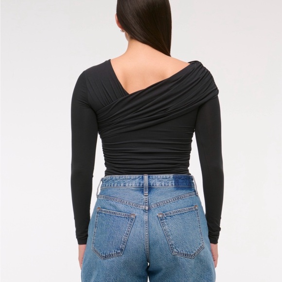 Curve Love High Rise Loose Short - Picture 5 of 8